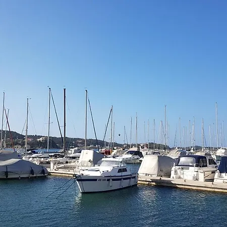 Galeb2 Frühstückspension 4*