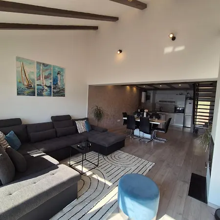 Galeb2 4* Supetarska Draga