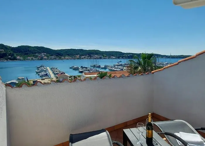 Galeb2 4*