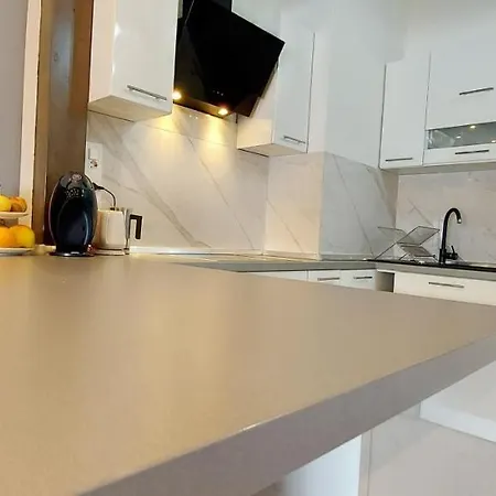 לינה וארוחת בוקר Galeb2 סופטרסקה דראגה