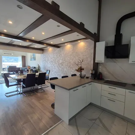 לינה וארוחת בוקר Galeb2